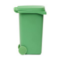 Portabolígrafos con forma de cubo de basura